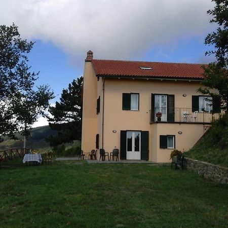 קורטונה La Casa Gialla Belvedere מראה חיצוני תמונה