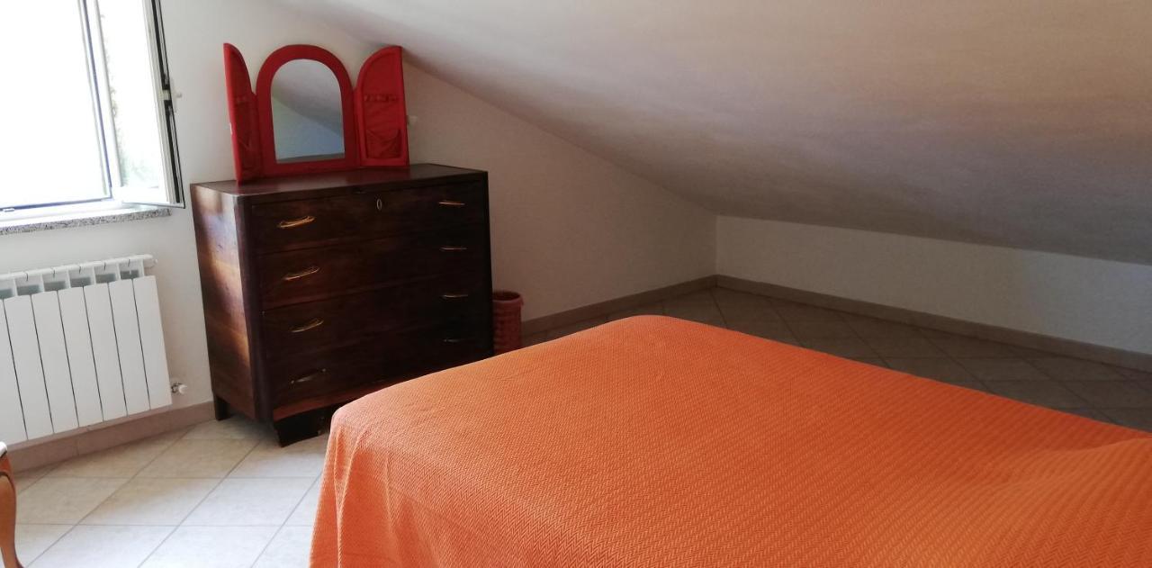 קורטונה La Casa Gialla Belvedere מראה חיצוני תמונה